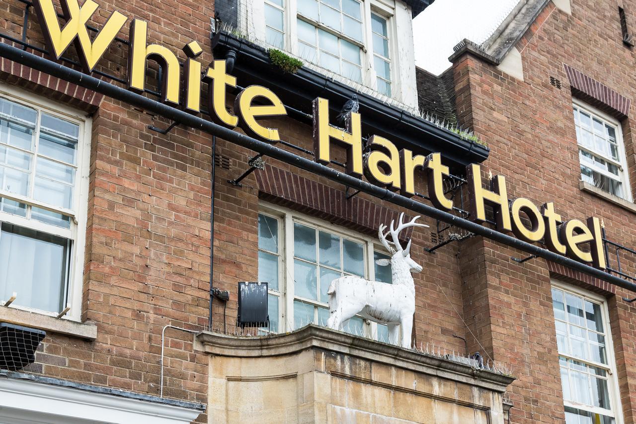 White Hart, Newmarket By Marston'S Inns Bagian luar foto