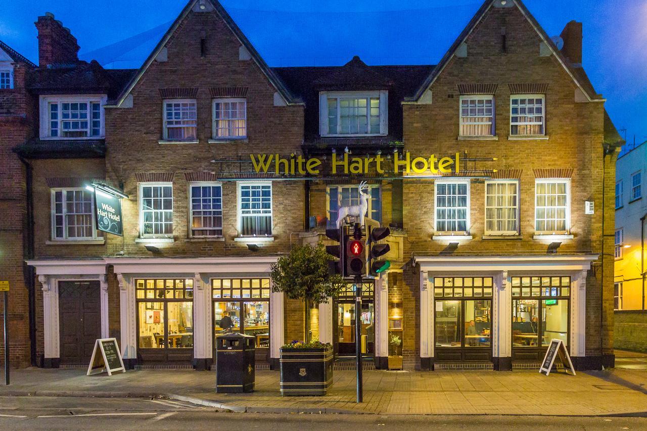 White Hart, Newmarket By Marston'S Inns Bagian luar foto